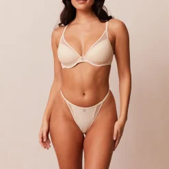 Classic Plunge T-Shirt Bra