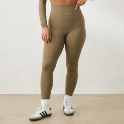Essential Leggings