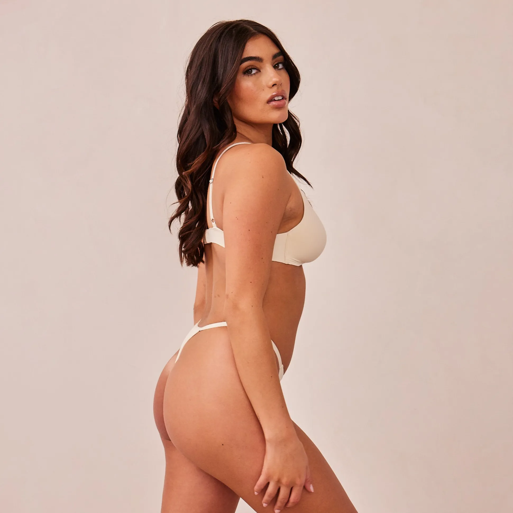 Light Non-Wired Plunge T-Shirt Bra