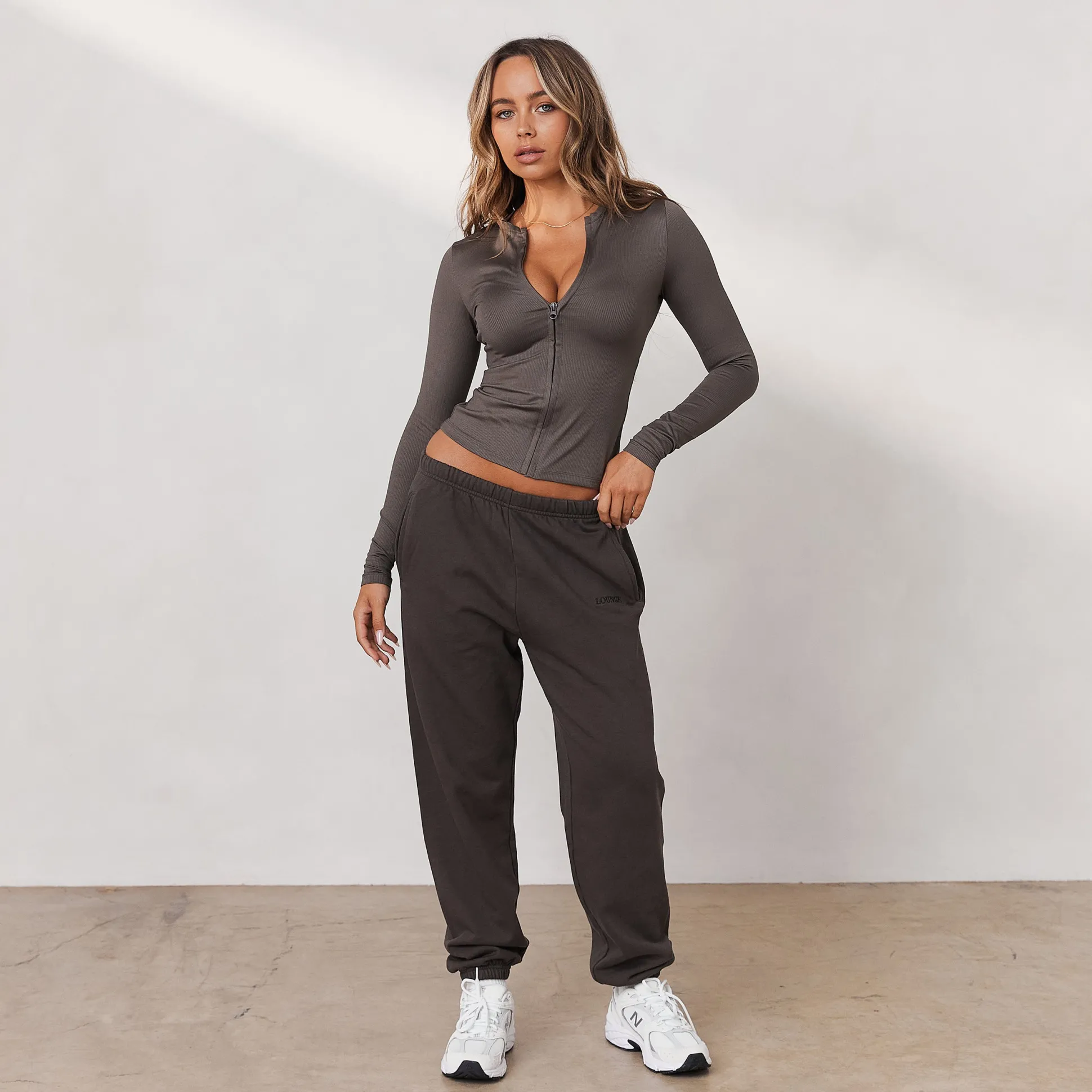 Signature Ribbed Long Sleeve Zip-Up Top