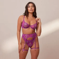 Victoria Intimates Bra (Set)